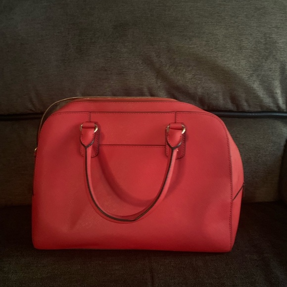 NWOT Authentic Michael Kors Maxine Satchel.. Will accept counter offers!! - Picture 3 of 4